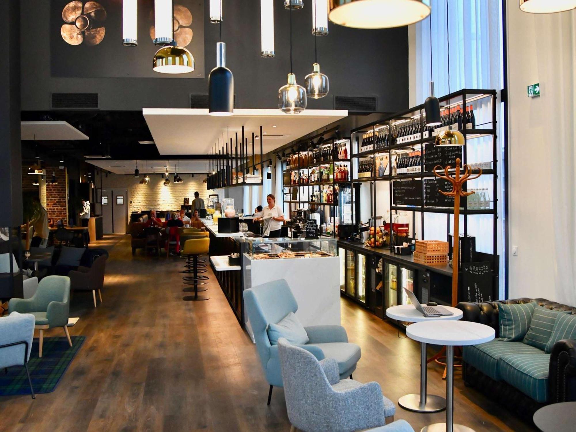 Ibis Budget Saint Nazaire Centre Gare Exterior photo