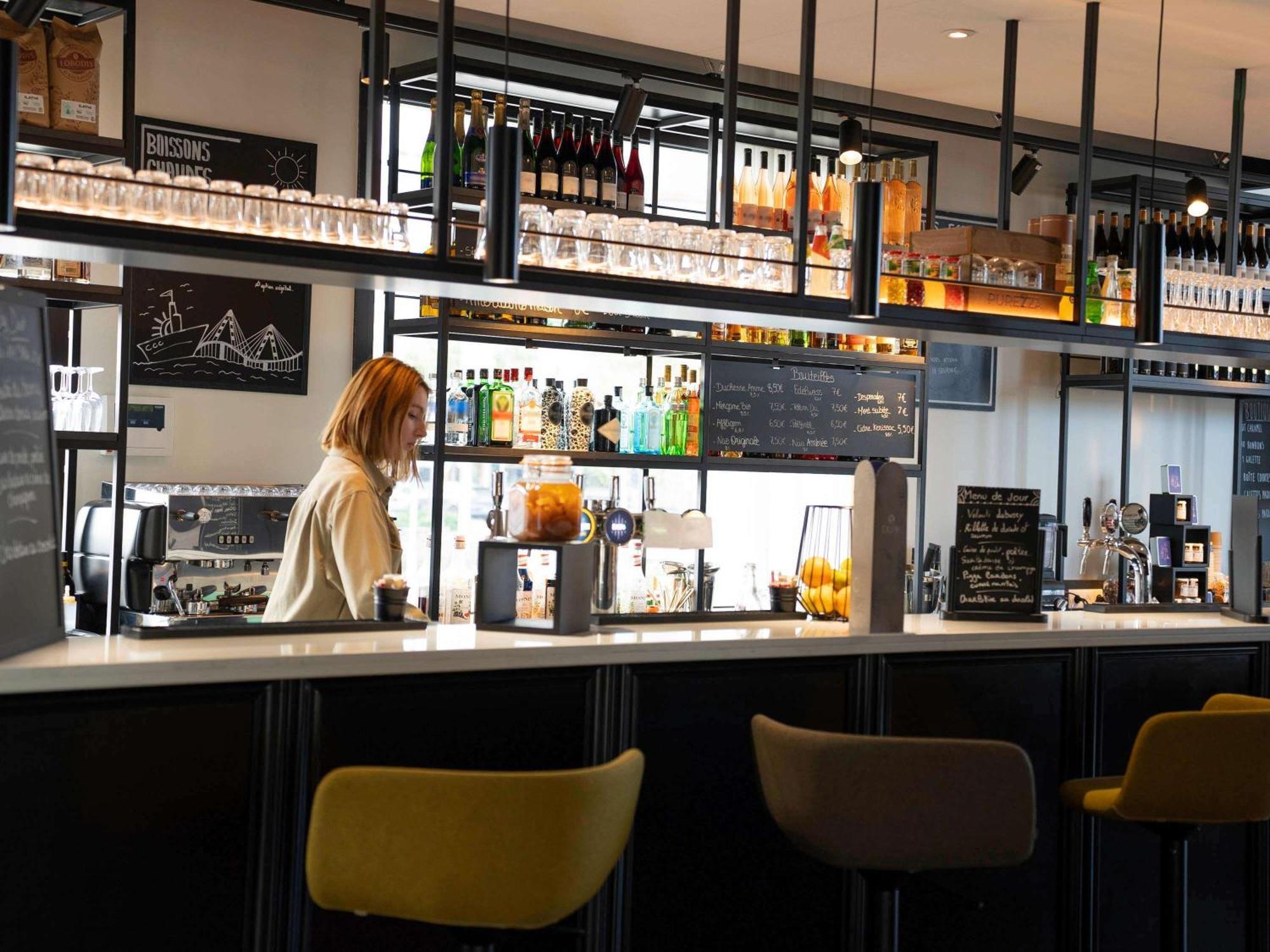 Ibis Budget Saint Nazaire Centre Gare Exterior photo